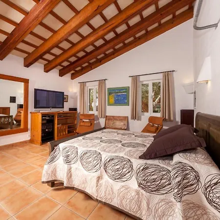 Finca Ses Cuarterades *