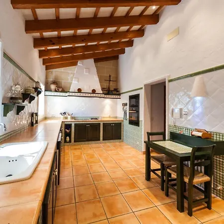 Finca Ses Cuarterades Villa